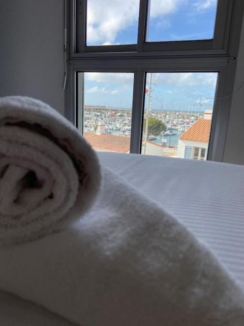 Hotel Bord A Bord Ноармутие-ан-л'Ил Екстериор снимка